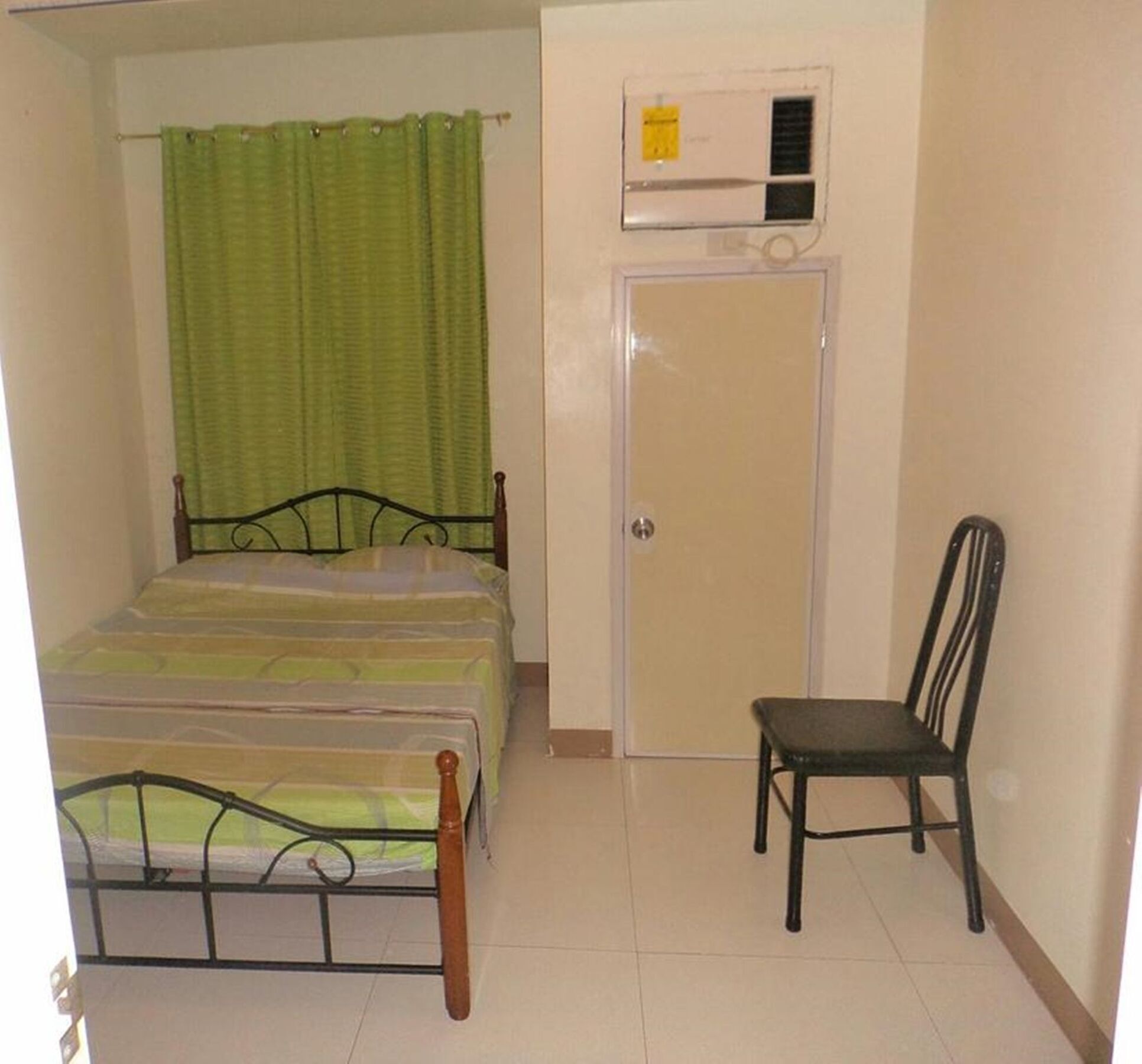 Karla'S Place At Chateau Elysee Paranaque City Exteriör bild